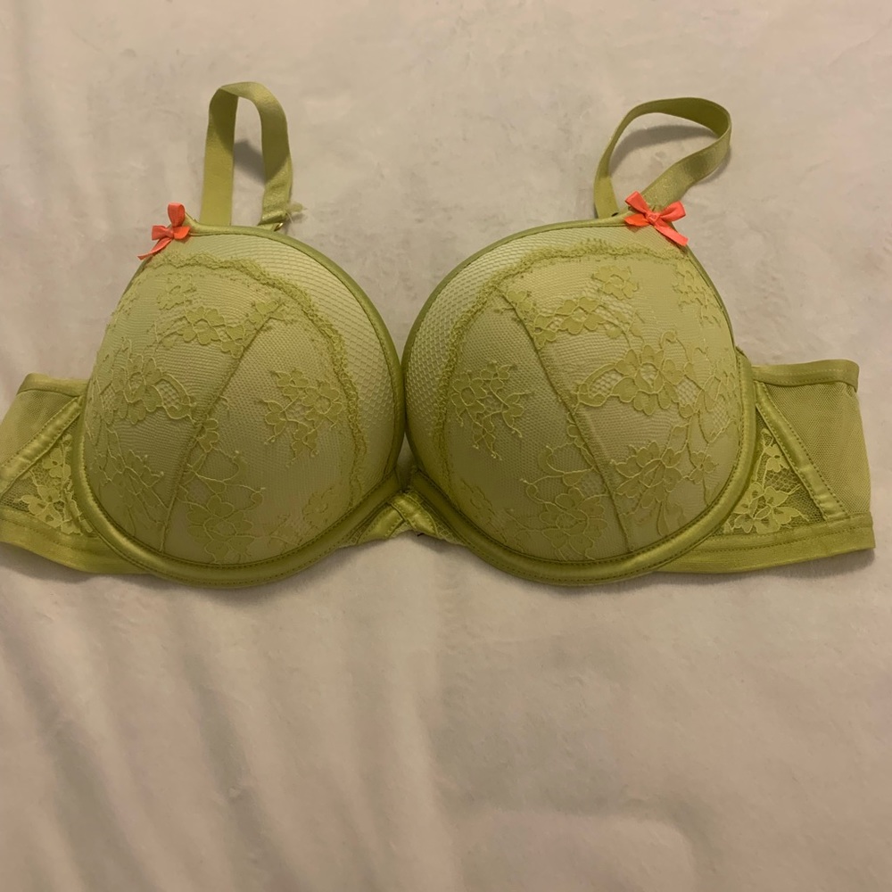 Victorias Secret Very Sexy Padded Demi Bra